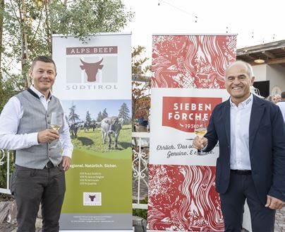 Gelungene Projektvorstellung von "ALPS BEEF SÜDTIROL" in Girlan Gelungene Projektvorstellung von "ALPS BEEF SÜDTIROL" in Girlan